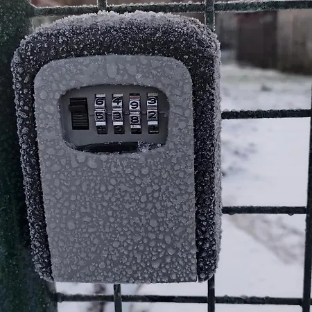 Atputas Vieta Ar Pirti Domek alpejski Windawa